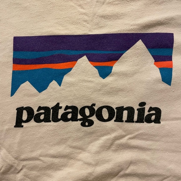 Patagonia Tee Size Medium Off White - Picture 4 of 4
